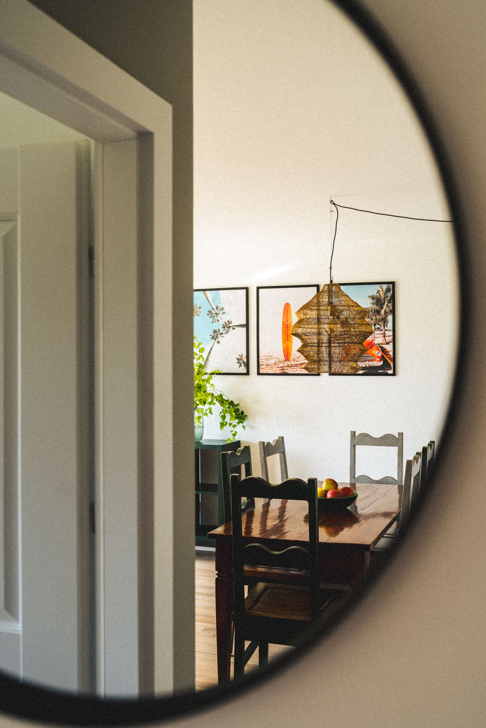 Naturalne światło w fotografii wnętrz, Fotograf wnętrz Trójmiasto, Minimalistyczna fotografia wnętrz, Zdjęcia szerokokątne wnętrz, Ekskluzywna fotografia apartamentów, Profesjonalne zdjęcia Airbnb, Kreatywne zdjęcia wnętrz